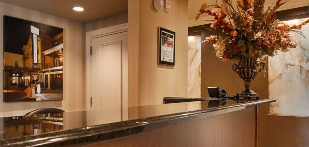 American Hotel Freehold Exterior photo