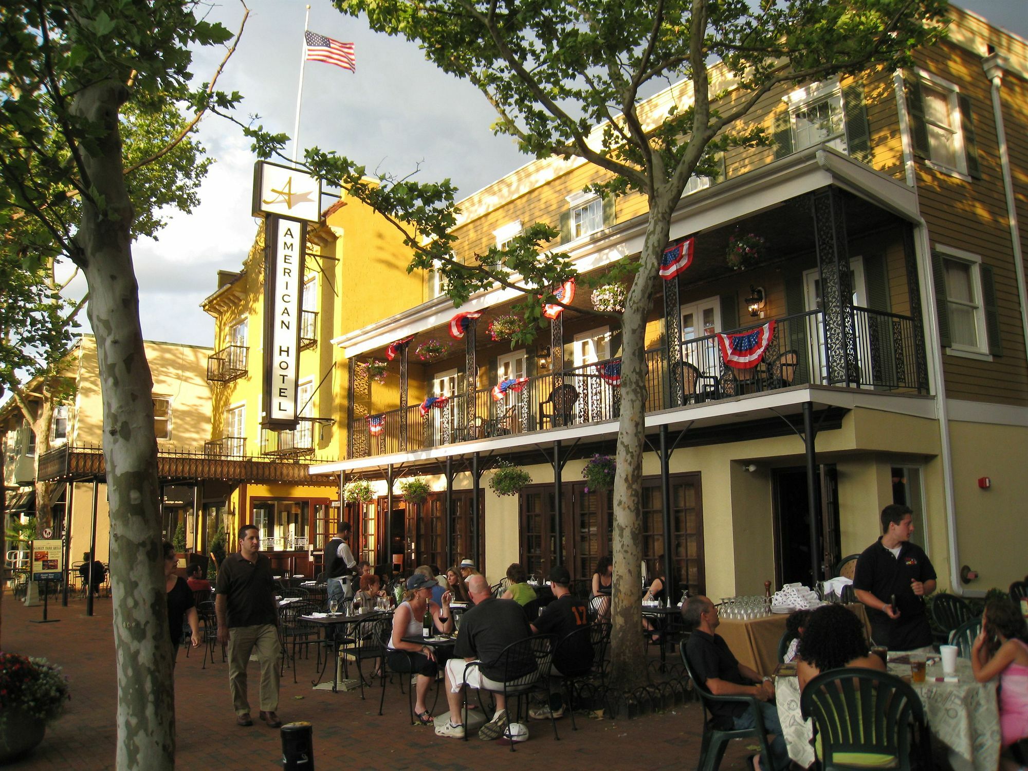 American Hotel Freehold Exterior photo
